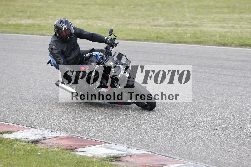 Archiv-2025/09 22.04.2025 Cornu Master School ADR/rot-rouge/35